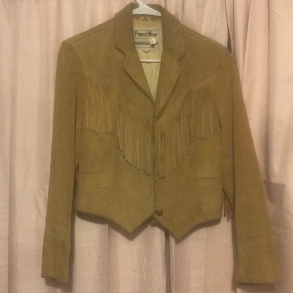 Women’s Leather Jacket! - Picture 2 of 6